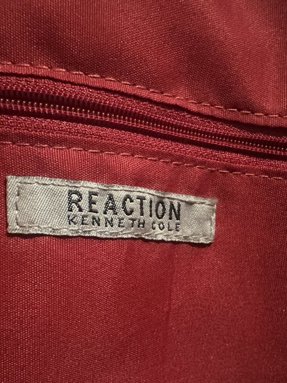 Kenneth Cole Reaction tote - Picture 3 of 6